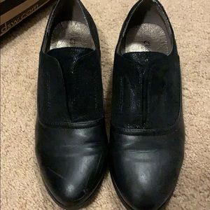 Shoes black small block heel